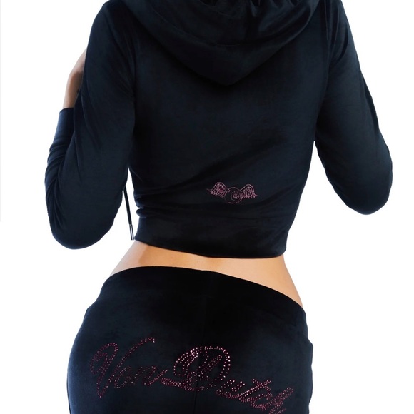 Von Dutch Black Velour Set with Pink Logo - Picture 4 of 8